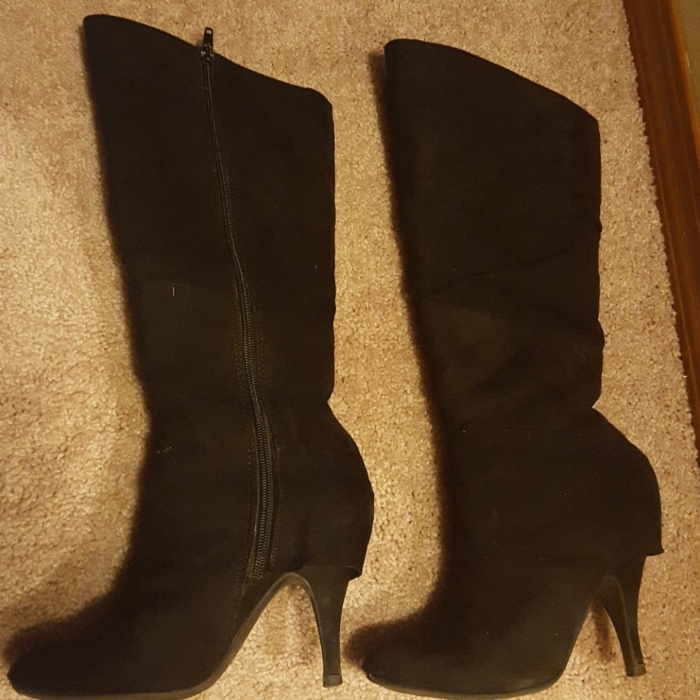 Black Boots